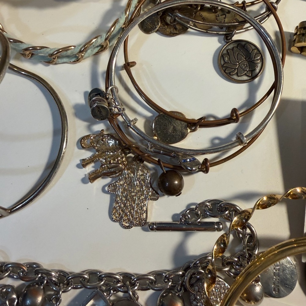 Large Jewelry Lot  Gold and Silver Bracelet Collection - rings watches earrings - Picture 7 of 8